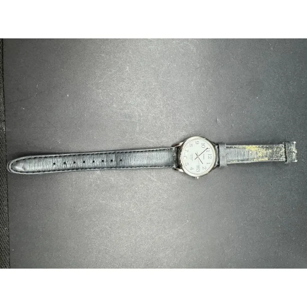 Timex Indiglo WR 30m Easy Reader Watch White Dial Black Leather Band 35mm